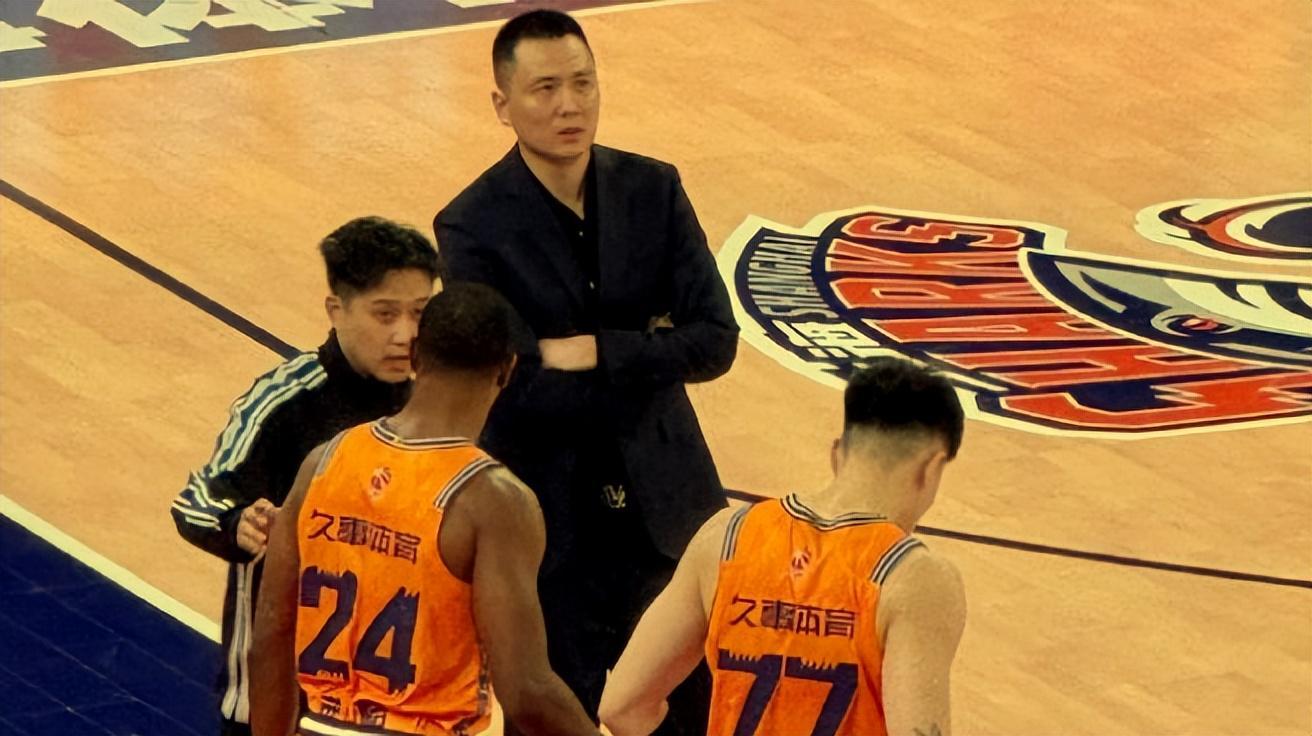 英雄联盟lol赛事竞猜-二辽篮前功勋主力联手轰37+9+6无可挑剔!上海8分惜败3大原因曝光